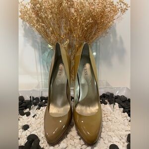 Guess Tan Pumps